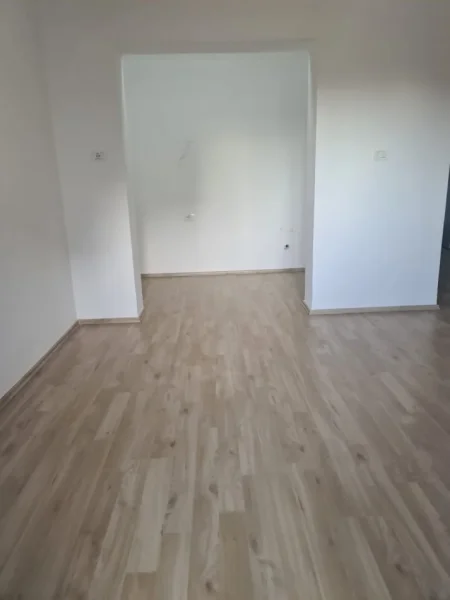 Tirane, shitet apartament 2+1+Aneks+Ballkon Kati 5, 73 m² 155.000 € 