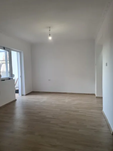Tirane, shitet apartament 2+1+Aneks+Ballkon Kati 5, 73 m² 155.000 € 