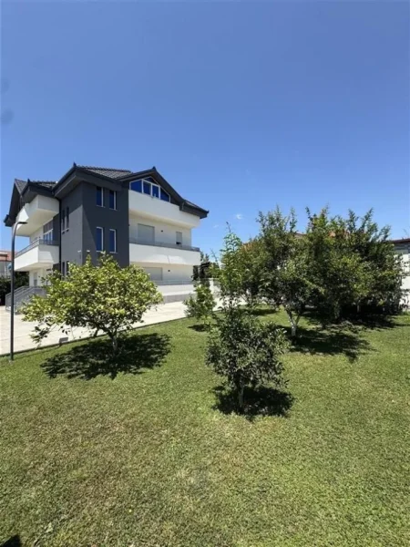 Tirane, jepet me qera Vile 2 Katshe Kati 2, 400 m² 2.000 € (QTU)