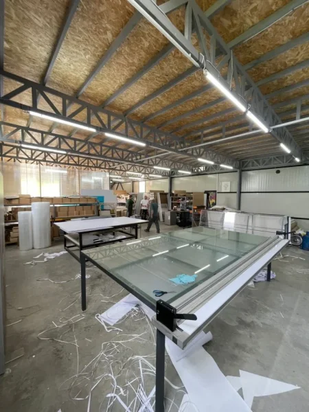 Tirane, jepet me qera magazine Kati 0, 650 m² 1.500 € (Kashar ~ Top Channel)