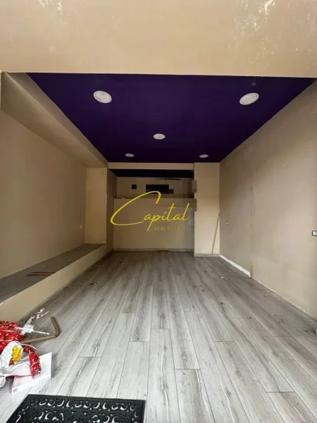 Tirane, jepet me qera dyqan Kati 0, 25 m² 850 € (MYSLYM SHYRI)