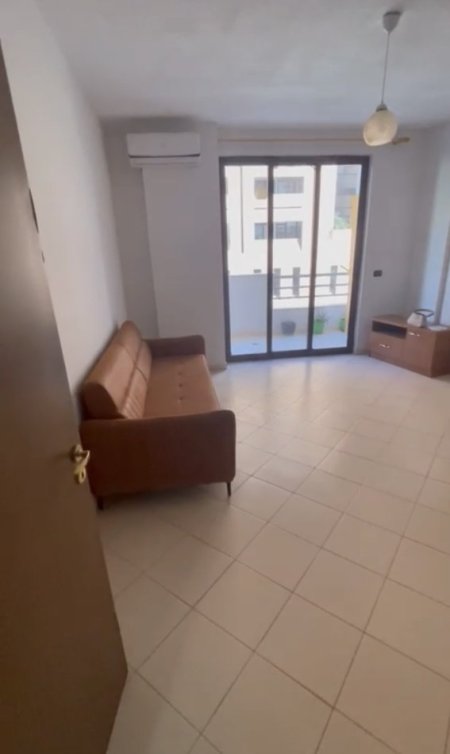 Tirane, jepet me qera apartament 1+1+Ballkon Kati 2, 60 m² 500 € (Kompleksi Panorama ,Don Bosko)