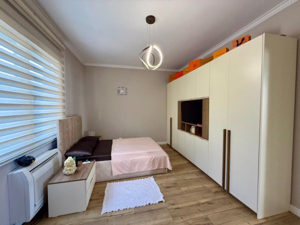 Tirane, shes apartament 2+1+Aneks+Ballkon Kati 3, 150 m² 293.000 € 