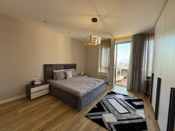 Tirane, shes apartament 2+1+Aneks+Ballkon Kati 3, 150 m² 293.000 € 