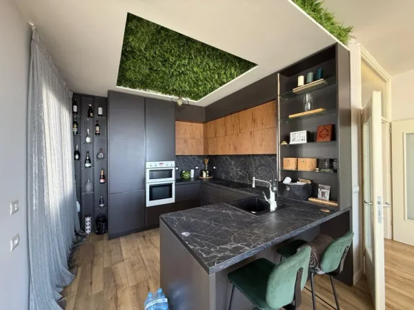 Tirane, shes apartament 2+1+Aneks+Ballkon Kati 3, 150 m² 293.000 € 