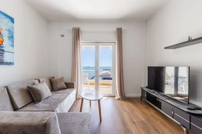 Durres plazh,1+1 Kati 3, 68 m² 600€ (Rruga Teuta, Durrës, 2008, Albania)