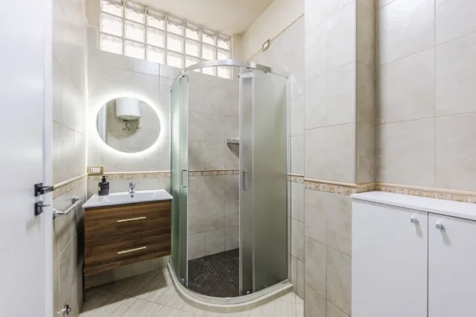 Durres plazh,1+1 Kati 3, 68 m² 600€ (Rruga Teuta, Durrës, 2008, Albania)