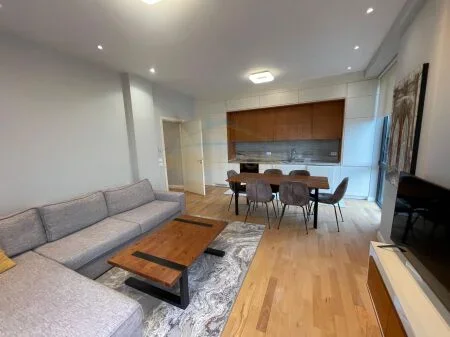 Tirane, shitet apartament 3+1+2+Ballkon Kati 12, 140 m² 700.000 € (Rruga e Elbasanit, Park Gate)