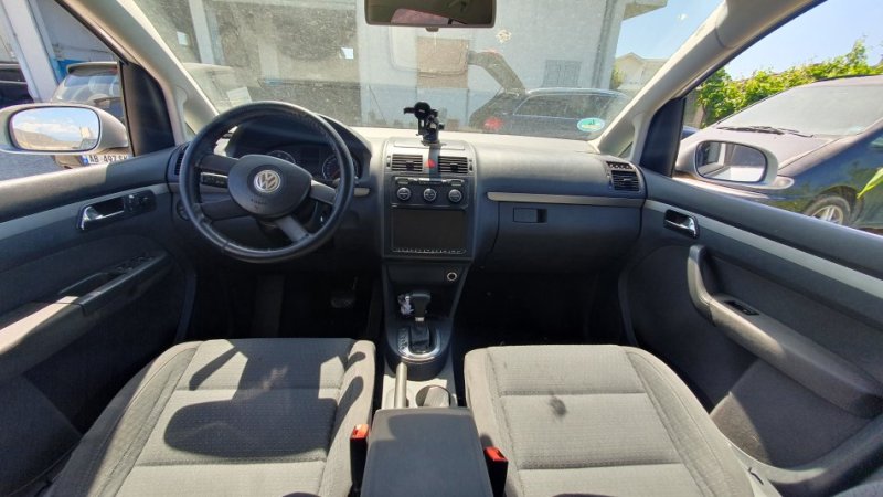 Durres, shes makine Benzin, gri metalizato automatik Klima 230.000 km 3.999 €
