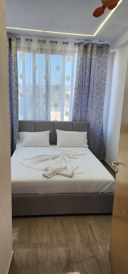 Vlore, jepet me qera vetem 1 dhome 1+1 Kati 2, 15 m² (Rruga andrea varfi vlore : Lagja 1 maj)