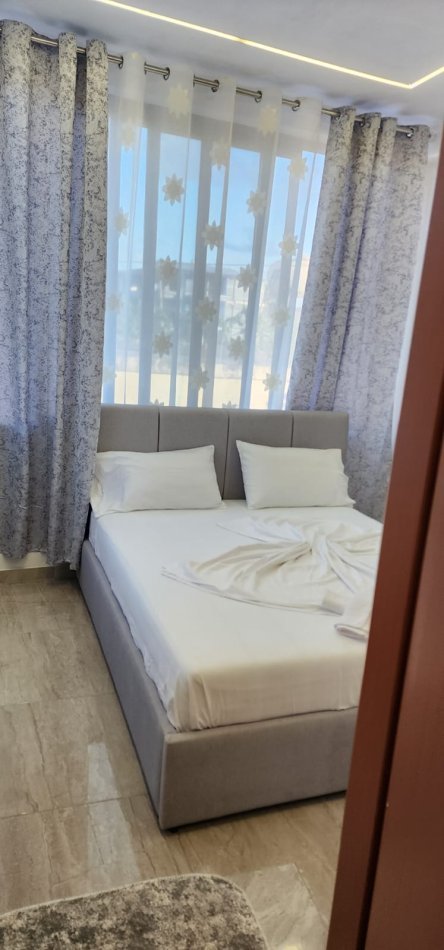 Vlore, jepet me qera vetem 1 dhome 1+1 Kati 2, 15 m² (Rruga andrea varfi vlore : Lagja 1 maj)