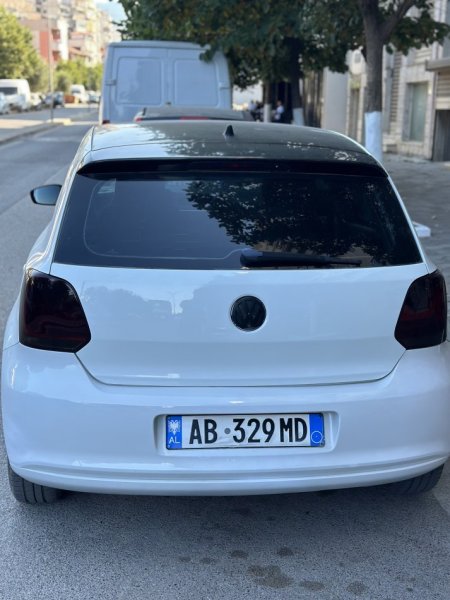 Elbasan, shitet makine volkswagen polo Benzin+Gaz, e bardhë manuale Kondicioner 249.000 km