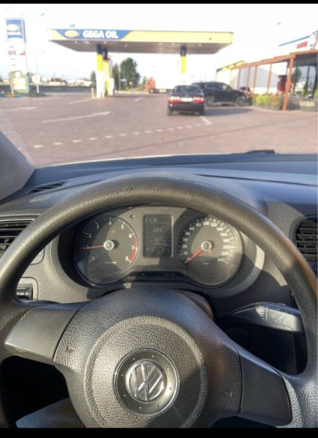 Elbasan, shitet makine volkswagen polo Benzin+Gaz, e bardhë manuale Kondicioner 249.000 km