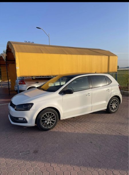 Elbasan, shitet makine volkswagen polo Benzin+Gaz, e bardhë manuale Kondicioner 249.000 km