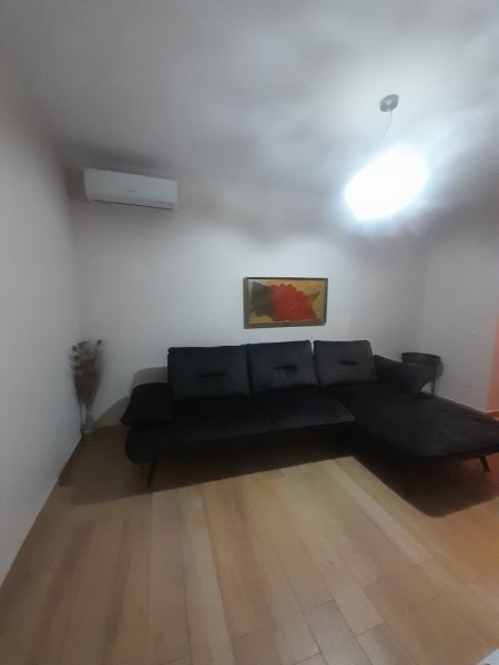 Apartament 2+1 Me Qera, 520 E,Shkolla Medreses, Rruga Dibrës- Tiranë