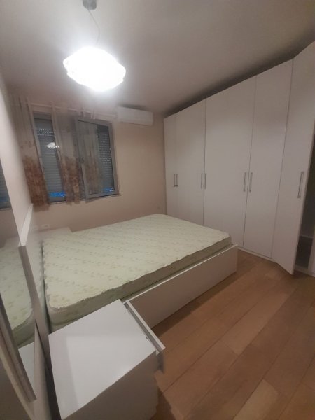 Apartament 2+1 Me Qera, 520 E,Shkolla Medreses, Rruga Dibrës- Tiranë