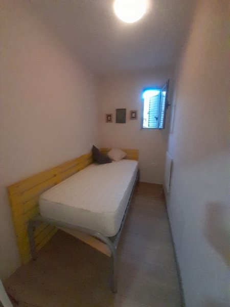 Apartament 2+1 Me Qera, 520 E,Shkolla Medreses, Rruga Dibrës- Tiranë