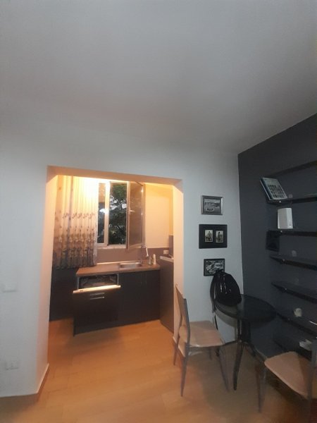Apartament 2+1 Me Qera, 520 E,Shkolla Medreses, Rruga Dibrës- Tiranë