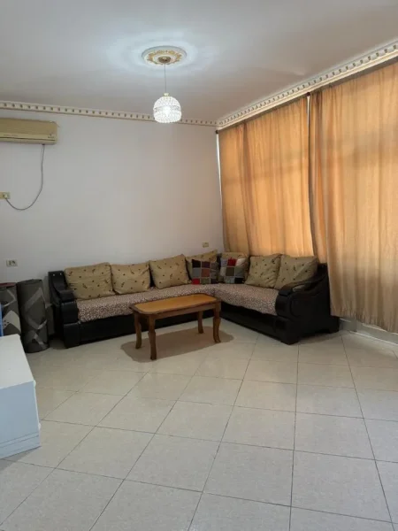 Tirane, jepet me qera Vile 2+1+Aneks+Ballkon Kati 0, 150 m² 350 € (Rruga isuf uka)