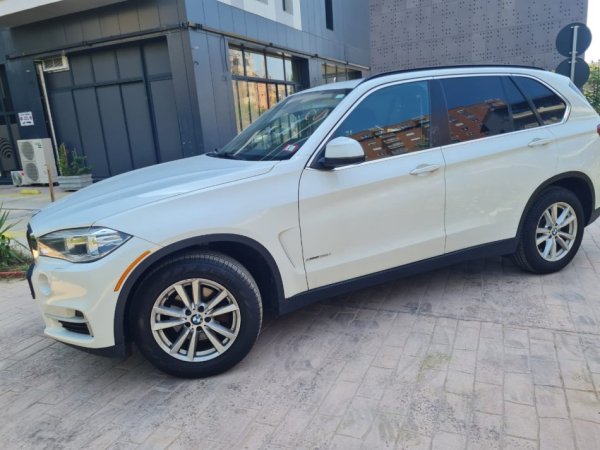 Shitet X5 viti 2015