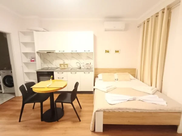 Garsoniere per qira te Rruga e Durrësit