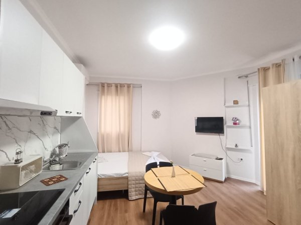 Garsoniere per qira te Rruga e Durrësit