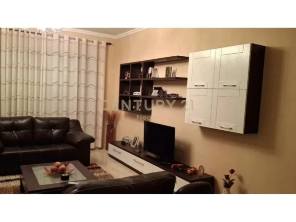Tirane, shitet apartament 2+1+Ballkon Kati 2, 94 m² 130.000 € (Neom118312)
