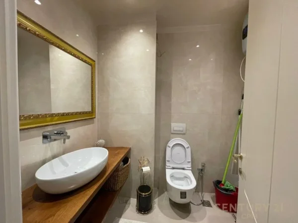 Tirane, shes apartament 2+1 Kati 1, 116 m² 260.000 € (LIQENI I THATE)