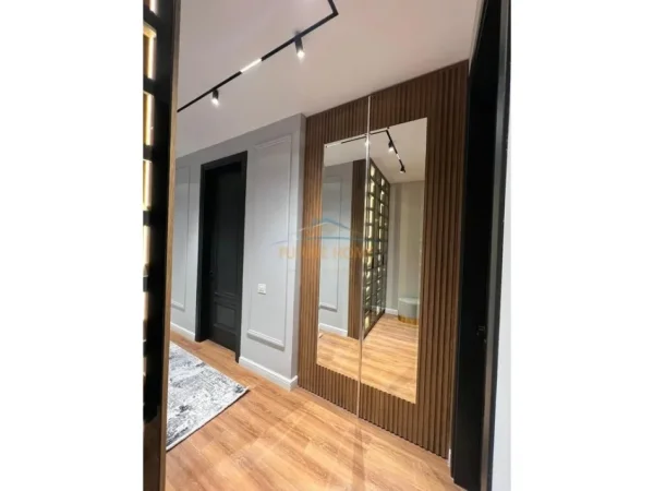 Tirane, jepet me qera apartament 2+1+Ballkon Kati 3, 106 m² 1.500 € (Secret Graden Residence)