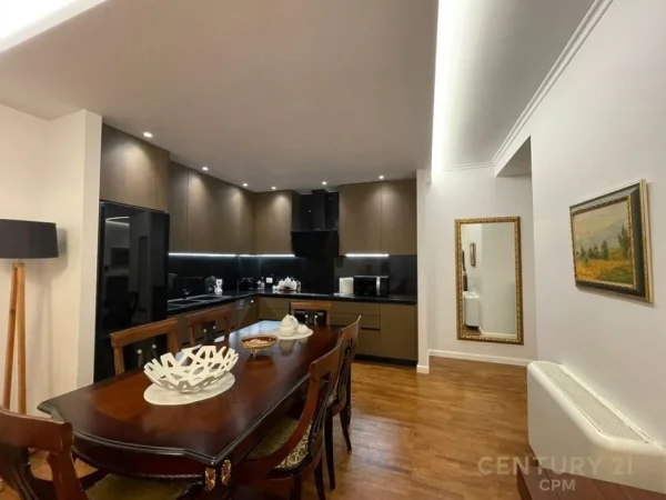 Tirane, shitet apartament 2+1+Ballkon Kati 1, 116 m² 260.000 € (Liqeni Thate)