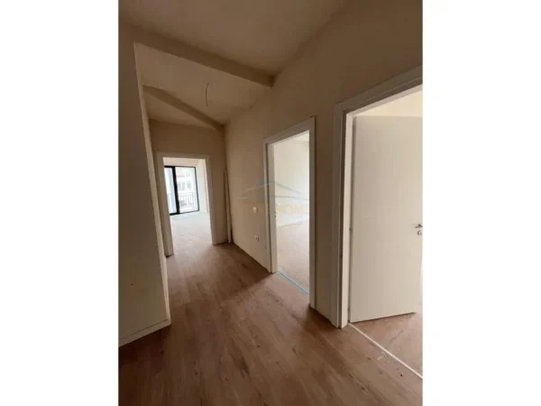 Tirane, shitet apartament 2+1+Ballkon Kati 7, 114 m² 154.035 € (Urban Gate)