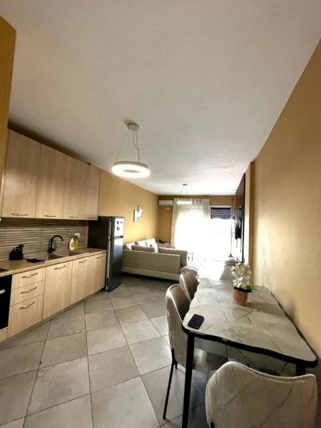 Tirane, jepet me qera apartament 1+1 Kati 5, 75 m² 600 € (don bosko)