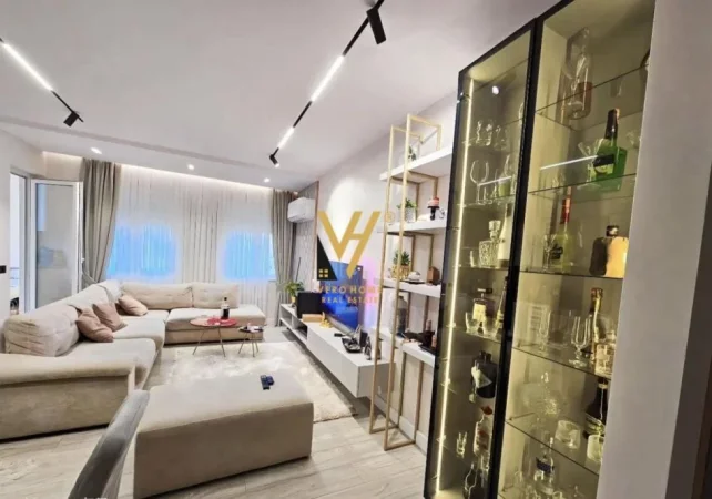Tirane, shitet apartament 2+1+Ballkon Kati 3, 92 m² 145.000 € (FRESK)