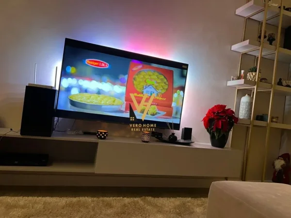 Tirane, shitet apartament 2+1+Ballkon Kati 3, 92 m² 145.000 € (FRESK)