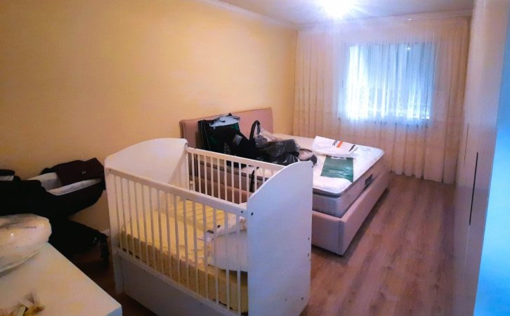 Tirane, shes apartament 1+1+Ballkon Kati 3, 74 m² 160.000 € (Rruga Sali Butka, pranë Square 21 dhe Kompleksit Delijorgji)