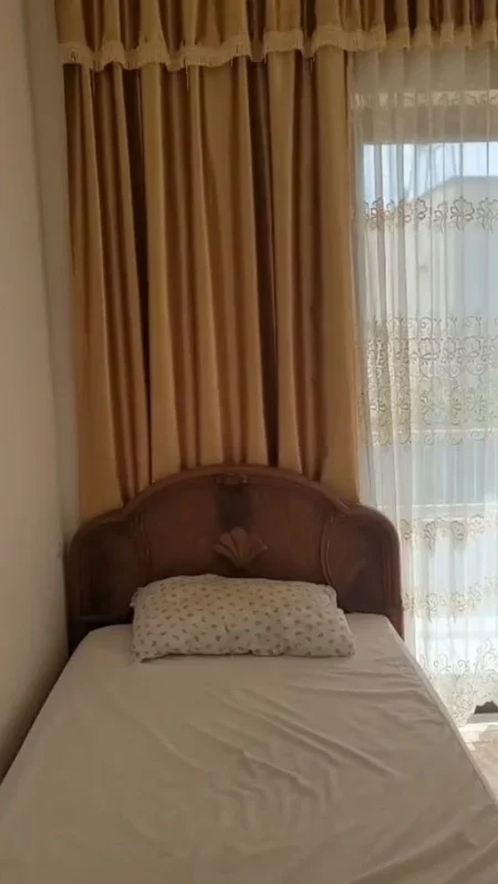 Tirane, jepet me qera apartament 2+1+Ballkon Kati 1, 85 m² 410 € (Rruga "Ali Demi")