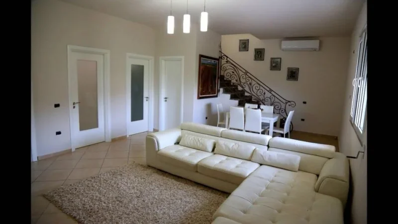 Vlore, shitet Vile 2 Katshe , 262 m² (Tragjas)