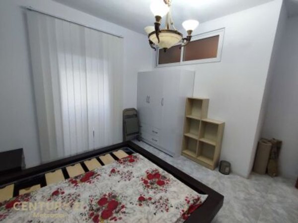 Tirane, jepet me qera apartament 1+1 Kati 1, 70 m² 450 € 