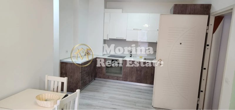 Tirane, jepet me qera apartament 2+1 Kati 4, 90 m² 700 € (Kopshti Zoologjik)