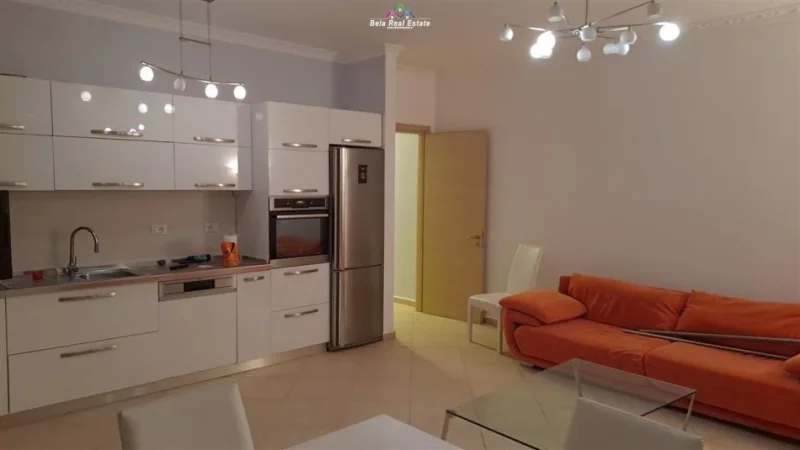 Tirane, jepet me qera apartament 2+1 Kati 4, 110 m² 1.000 € (LIQENI I THATE, RRUGA PETI, PRANE HOTEL SOKRATIT)