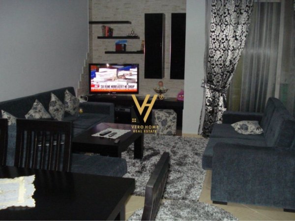 Tirane, jepet me qera apartament 2+1+Ballkon Kati 3, 98 m² 800 € (DON BOSKO)