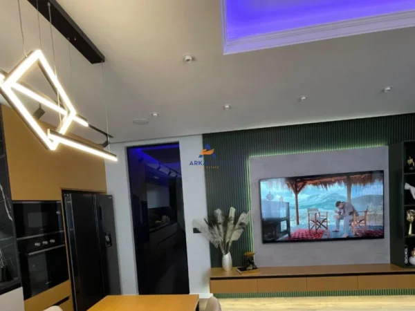 Tirane, shitet apartament 2+1+Ballkon Kati 4, 100 m² 240.000 € (KOMPLEKSI QAZIM TURDIU,ISH FUSHA AVIACIONIT)