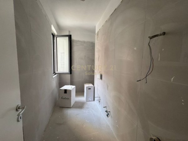 Shqiperi, shes apartament 1+1 Kati 2, 78 m² 105.500 € (Astir)