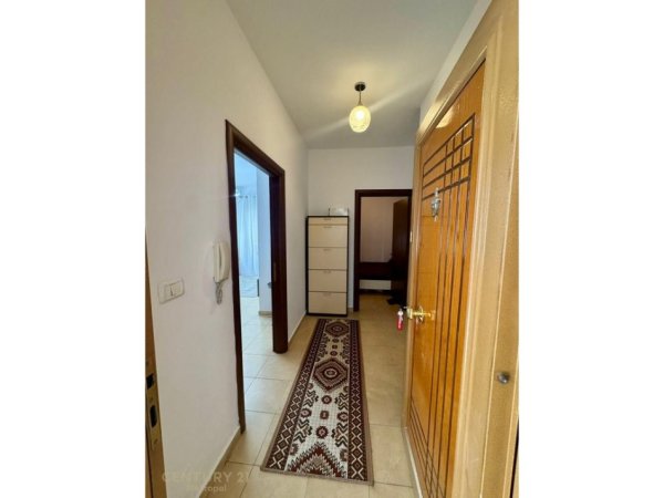 Tirane, jepet me qera apartament 2+1 Kati 7, 85 m² 600 € 