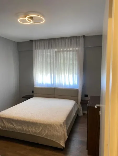 Super apartament me qera 1+1+Ballkon Kati 8, 61 m² 600 € (RR. E KAVAJES PRANE GLOBE)