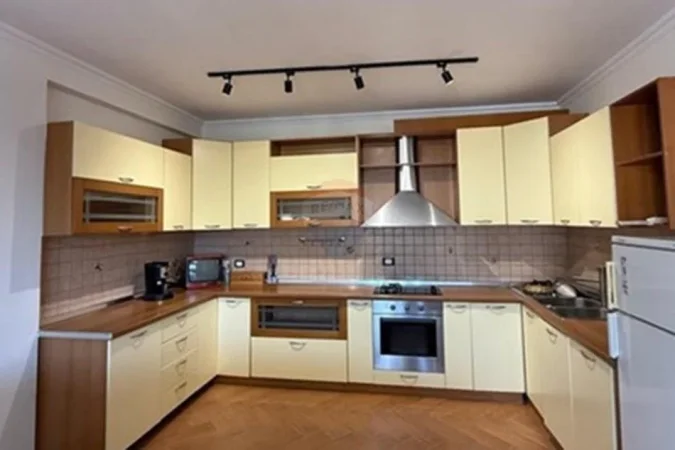Tirane, shitet apartament 2+1 Kati 7, 106 m² 168.000 € (Rruga Aleksandër Moisiu ID:1005-3)