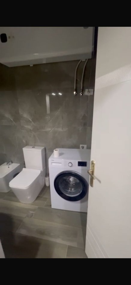 Tirane, jepet me qera apartament 2+1 Kati 1, 71 m² 500 € (Kompleksi Tom Doshi)
