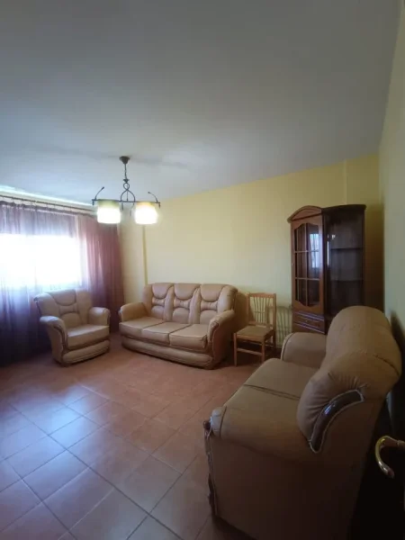 Tirane, jepet me qera apartament 1+1+Aneks+Ballkon Kati 6, 1 m² 500 € (fusha e aviacionit)
