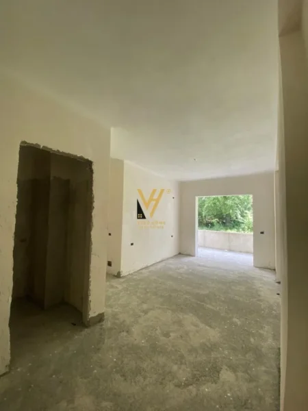 Tirane, shitet apartament 2+1+Ballkon Kati 4, 106 m² 200.000 € (RRUGA E ELBASANIT)