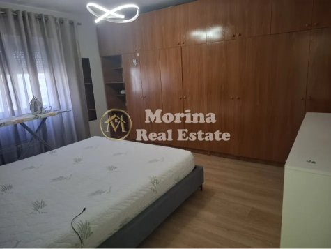 Tirane, jepet me qera apartament 1+1 Kati 4, 65 m² 550 € (Komuna e Parisit)